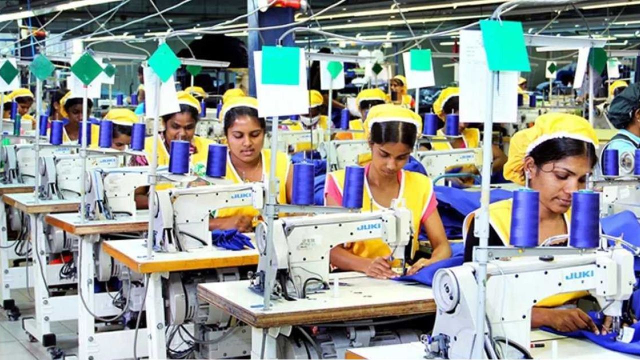 ফ্রান্সে পোশাক রপ্তানি ৪.৯১% হ্রাস: ইউরোপের বাজারে নতুন চ্যালেঞ্জ