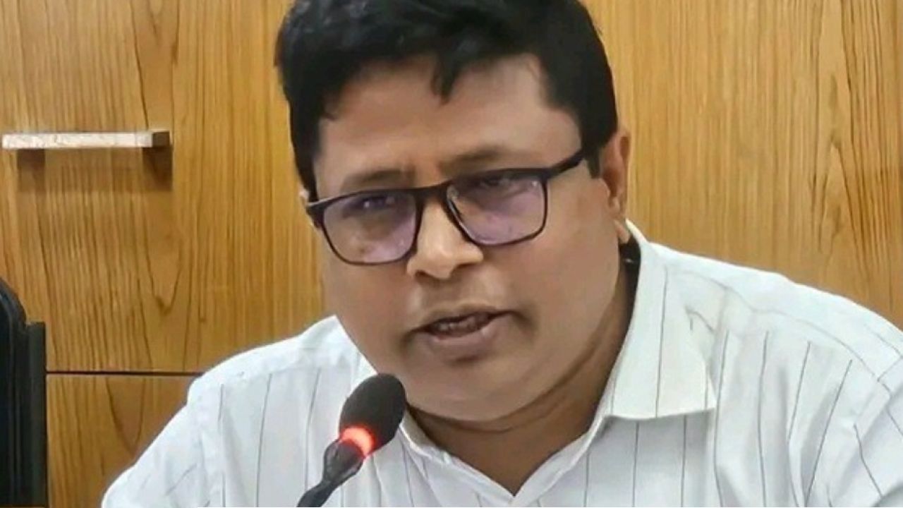 শীঘ্রই বদলী হচ্ছেন সিরাজগঞ্জ পৌর নির্বাহী কর্মকর্তা রফিকুল ইসলাম